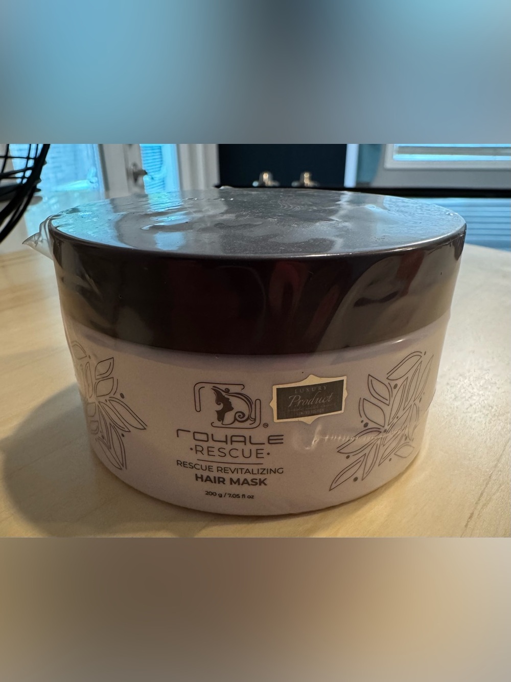 Royale Rescue Revitalizing Hair Mask 300g Brand New, Unopened.
